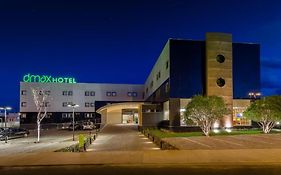 Dmax Hotel